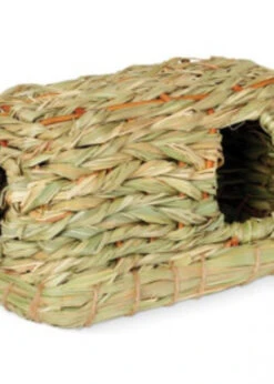 Prevue Hendryx™ Nature's Hideaway Grass Hut Medium